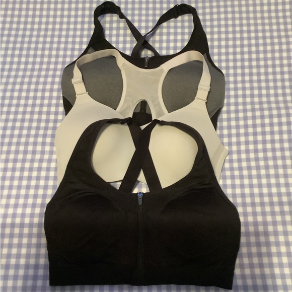 Lot of 3 Avia Lightly Padded Sports Bras Front Zip - Size Medium D/DD - Picture 1 of 9